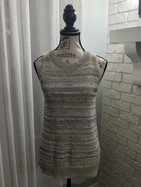 **3/$10** Old Navy Woven Top Size Small